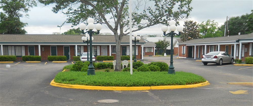 Adams Inn Дотан Экстерьер фото